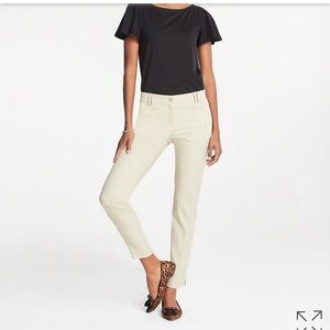 Ann Taylor cotton crop pant in khaki